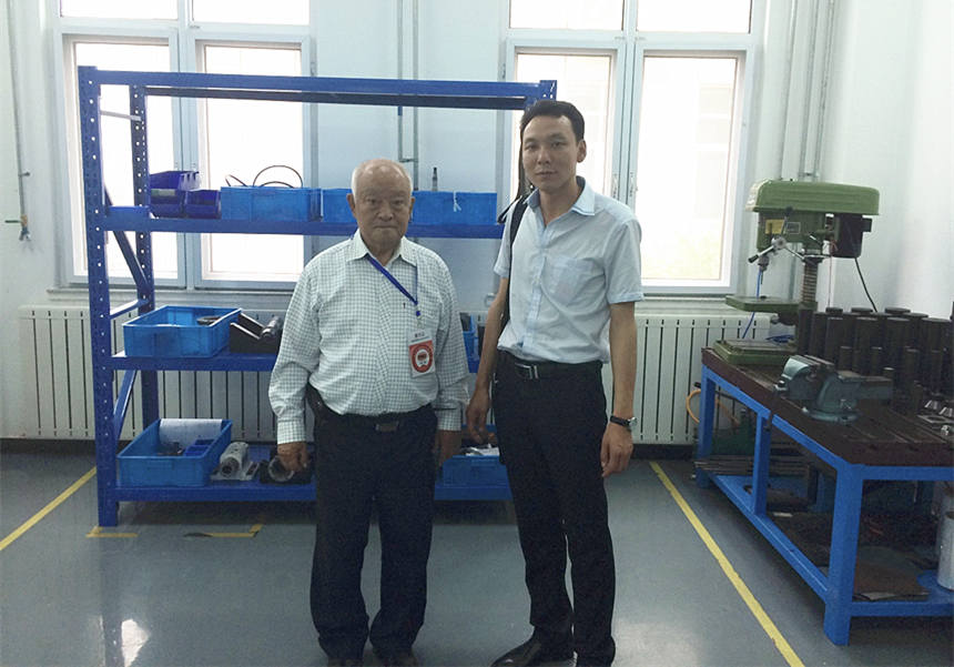 中国工程院蔡鹤皋院士到访我司参观指导工作。